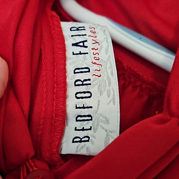 Red Bedford Fair 1980s Blouse with ruched turtle neck and 3 button clasp. SZ.L - Picture 7 of 8